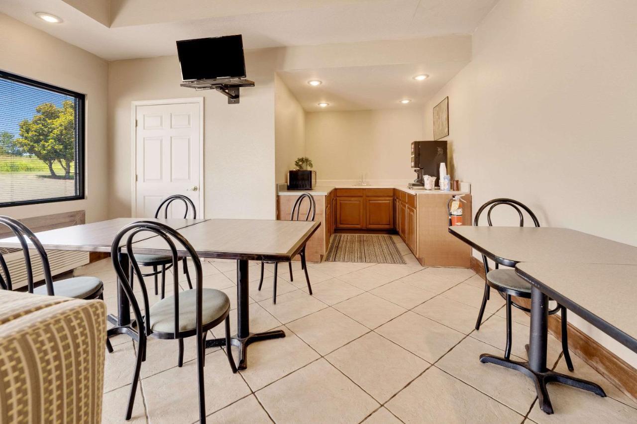 Rodeway Inn